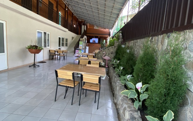 LariLanka Guest house