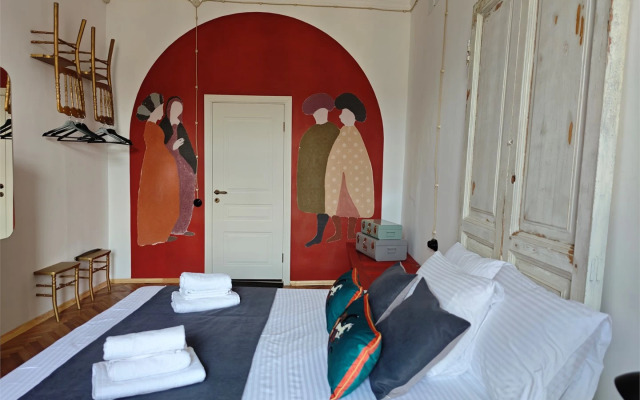 Меблированные комнаты Гости Любят на Жуковского