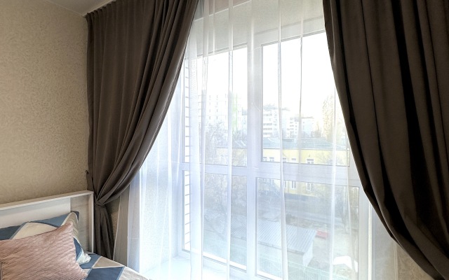 Uyutnye S Dizaynerskim Remontom Apartments
