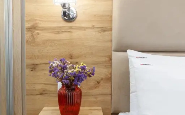 Апартаменты Red Apartments Покровский Парк Кипарис