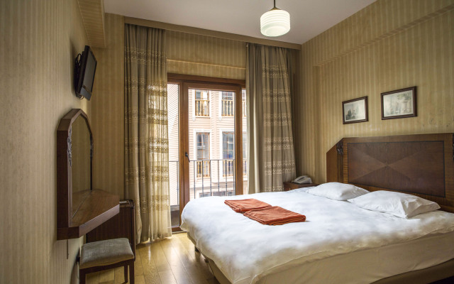 Bucoleon Hostel