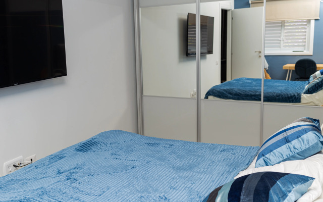 Апартаменты Smilanski Street 32 Left