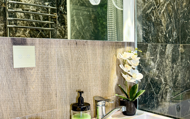 Апартаменты Orange Apart на Серебрякова