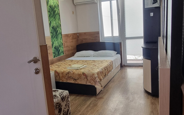 U Plyazha Guest House