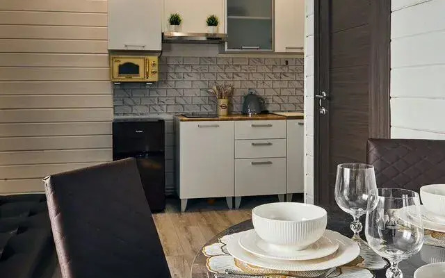 Апартаменты Трехкомнатные в Таунхаусе на Казамазова, 157