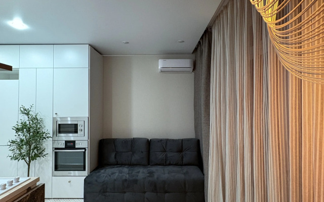 Квартира Студия White