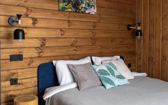 Zeleny Lug Private house