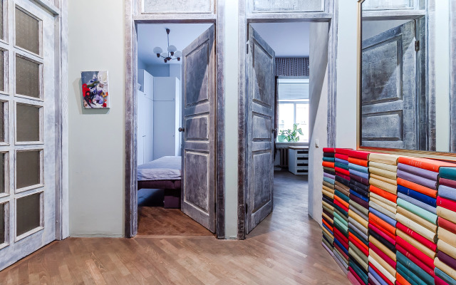 Vintazhnaya Na Svechnom Flat