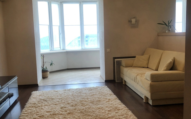 Krasivaya Vidovaya Ryadom S Kazan-Arenoy Flat