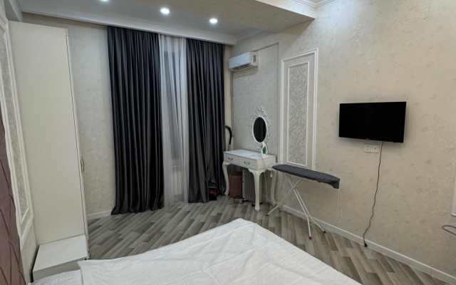 V Tsentre Baku Flat