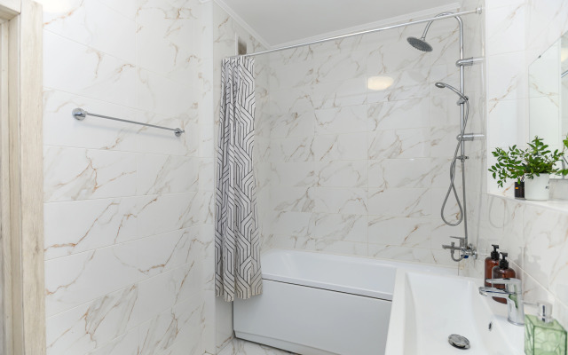 Квартира ApartHause Простор и Уют Напротив ЖД Вокзала