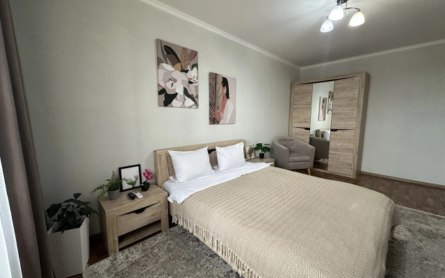 Na prospekte Deriglazova 51 Flat
