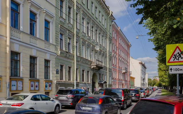 Na Fontanke DereMRents Apartments