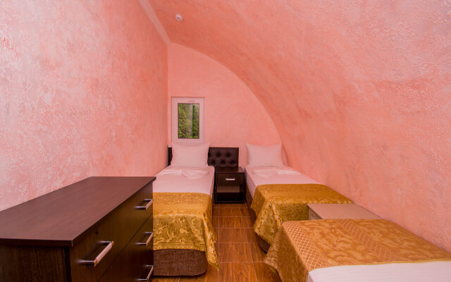 Grand Noy Hotel