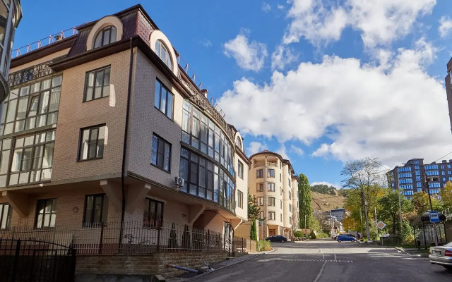 Квартира Шикарные апартаменты в парке Кисловодска