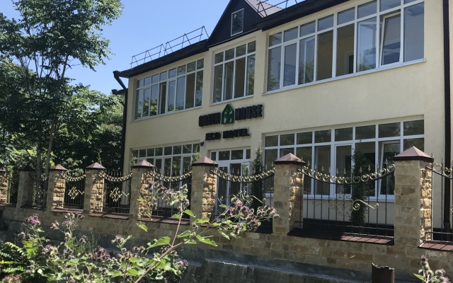 Green House Hotel