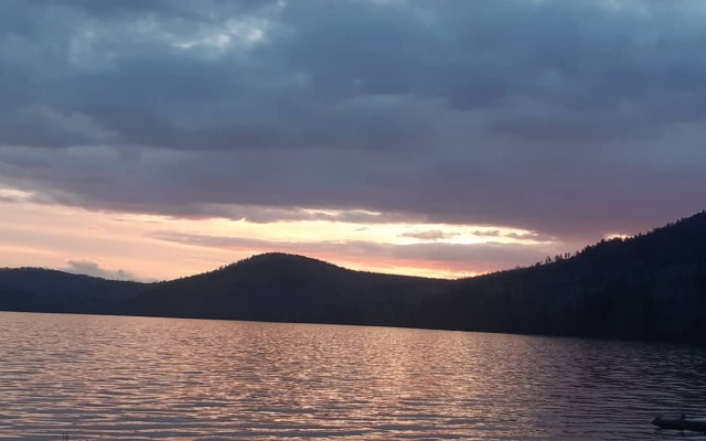 Lake House Hotel