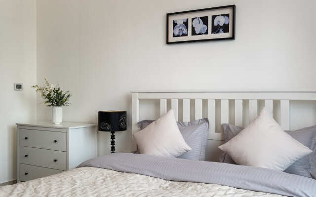Welcome Home Bay Central Apartments