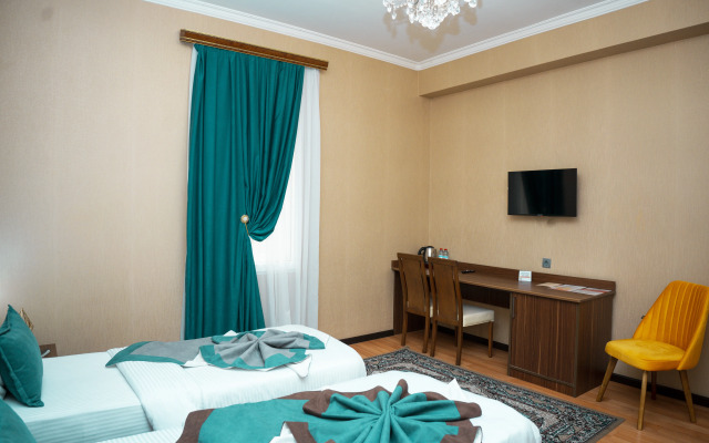 Nemi Hotel