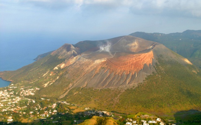 Holiday House in Vulcano-Aeolian Islands Apartments