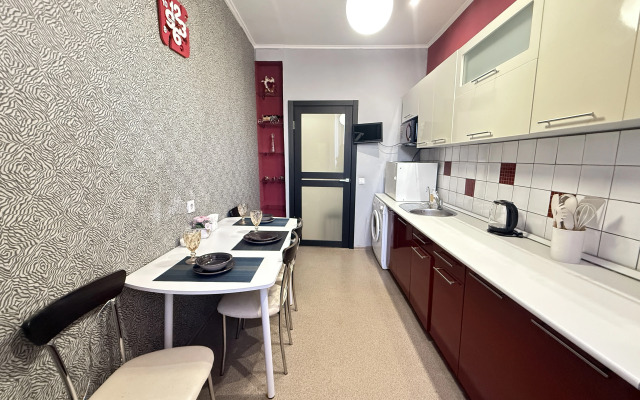 V Samom V Serdtse Tyumeni Na Tsvetnom Bulvare Apartments