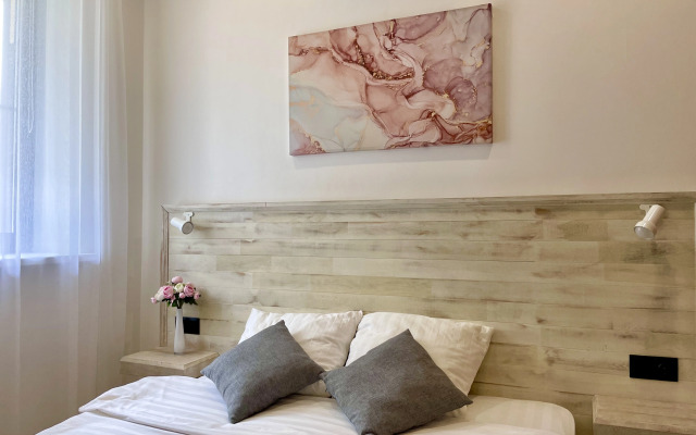 Apartment Semeynye Dvukhkomnatnye Apartamenty Na Ul Glavnoy, 21l