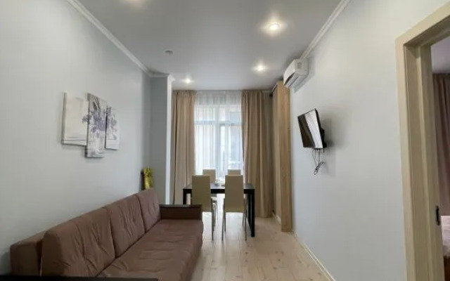 Na Nizhneimeretinskoy 143 Apartments