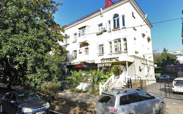 Tsvet Morya 2-komnatnaya Nezhnost Flat