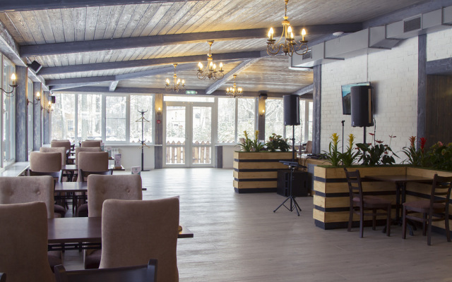 Yasenki Hotel
