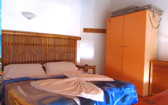 Porto Antigo 1 Apartments