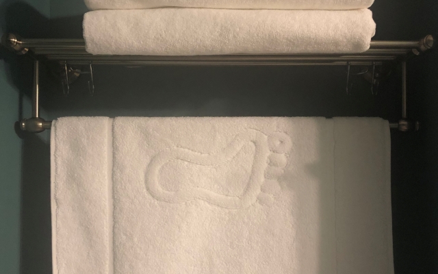 OM Apartments