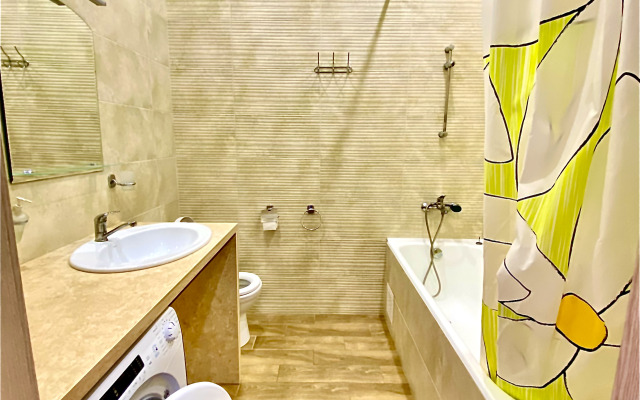 U morya Izumrudny gorod Apartments