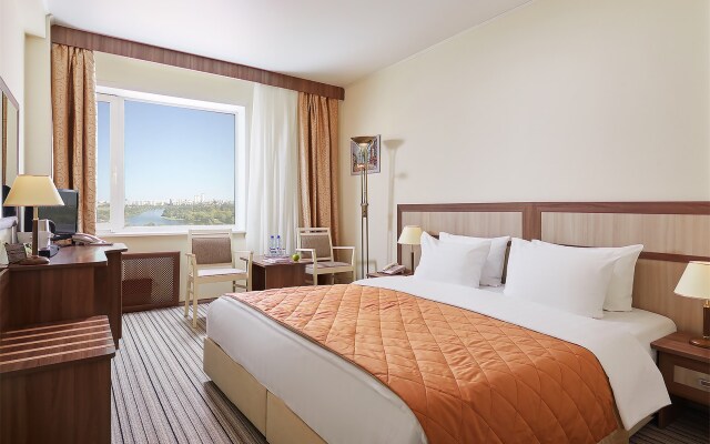 Aristokrat Oficial'nyj partnyor Otelya «Del'ta» Izmajlovo Hotel