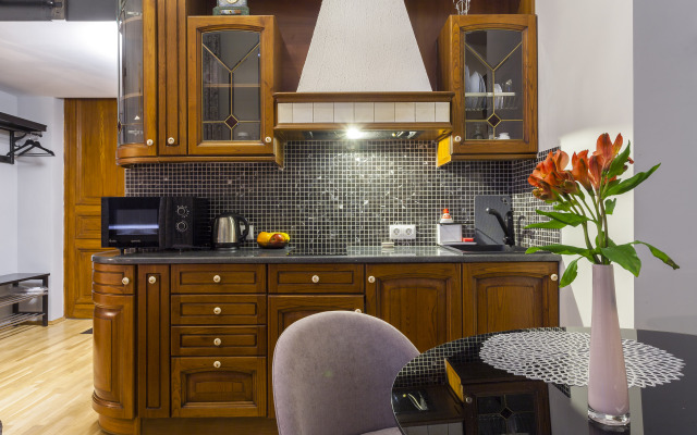 OM Apartments