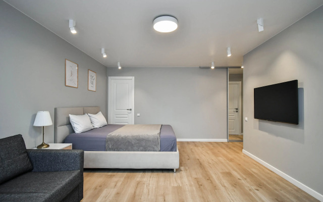 KRASROOM LYUKS v Centre Flat