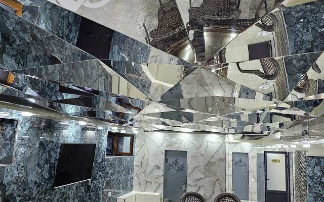 Hayat Plaza Hotel & Spa