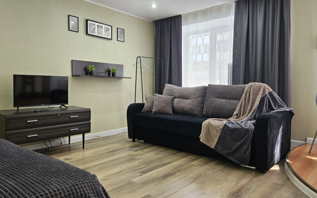 Квартира Луначарского 86