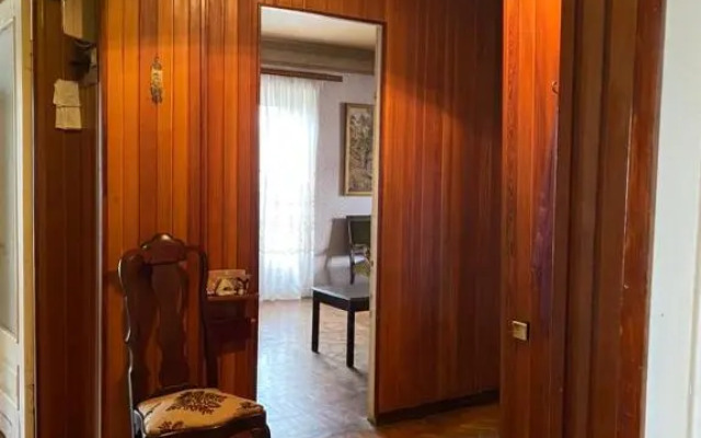 Apartments 4-Kh Komnatnye V Tsentre Sukhuma