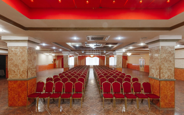 AMAKS Golden Ring Hotel