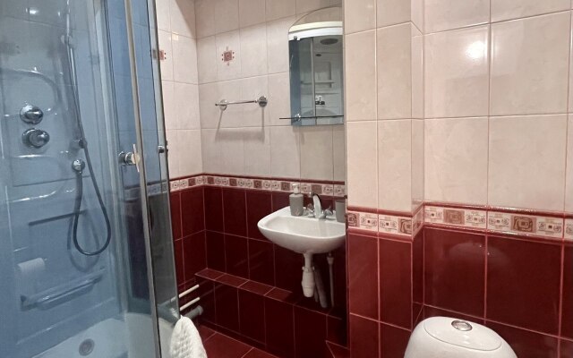 Tutuyutno Na Volotovskoy Nezhny Iris Flat