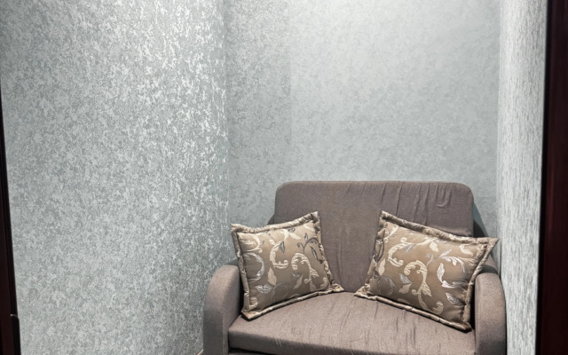 Na Antonova 30 Flat