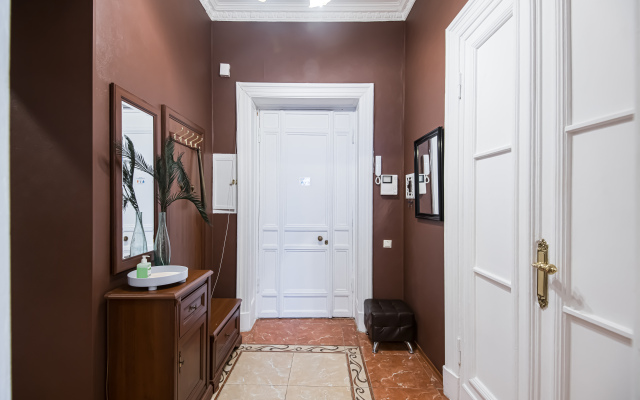 Квартира GM Apartments в Сталинской высотке