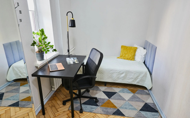FlatStay Dzhambula 4 Apartments