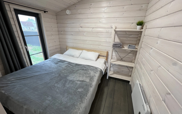 Chastny Dom Landikvillage Guest house