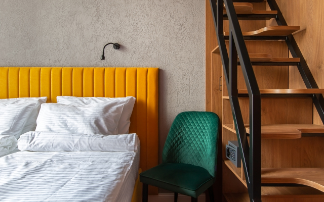 Q-Block Capsule Hotel