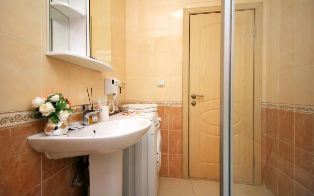 Апартаменты Уютная двухкомнатная квартира в ЖК Шахристан (130)