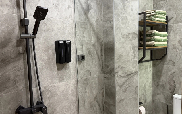 Trekhkomnatnaya v kurortnoy zone Flat