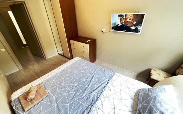 Квартира двухкомнатная в центре города OrenRoom56