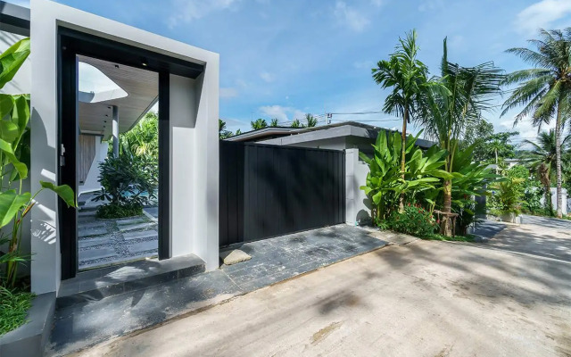 Stylish 2BR Naiton Aileen with Private Pool Villa
