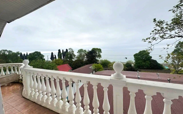 Dvukhkomnatnaya S Vidom Na More Flat